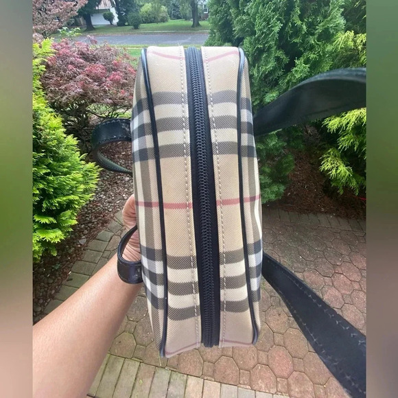 Burberry Novacheck Satchel, Small - Picture 7 of 13